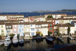 Cte d'Azur - Port Grimaud, Blick auf Saint Tropez