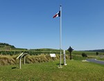 Gedenktafel und Stein fr die Schlacht bei Prouilly