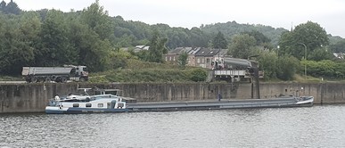 Paris 2025, Schiffe beladen vom LKW