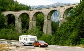 Viadukt an der N 75: Grenoble-Sisteron