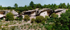 Häuser im Fels