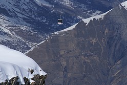 Les Deux Alpes - Jandri Express vor Felswand