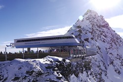 Tiefenbachferner, Bergstation der Tiefenbachbahn